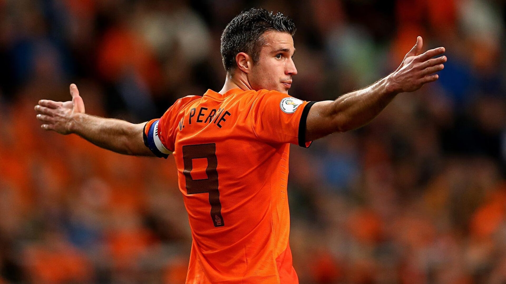 开云体育官网-五大联赛是否需合并球员社交媒体形象监管，五大联赛球队之间的嫡系关系